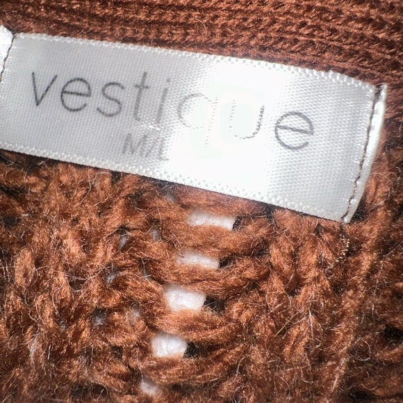 Vestique sweater - Picture 2 of 3